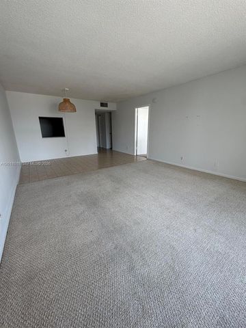 1817 S Ocean Dr 319, Hallandale Beach, FL 33009