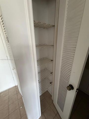 1817 S Ocean Dr 319, Hallandale Beach, FL 33009