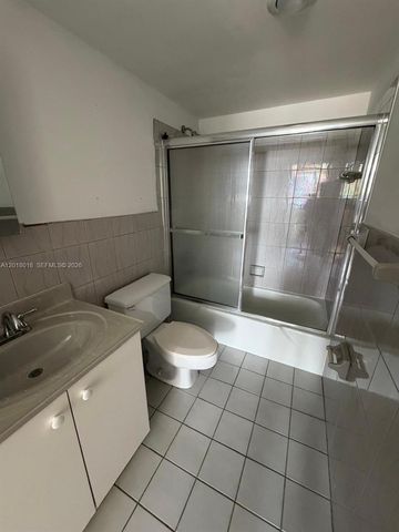 1817 S Ocean Dr 319, Hallandale Beach, FL 33009