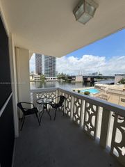 1817 S Ocean Dr 319, Hallandale Beach, FL 33009