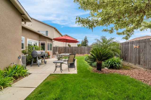 6239 E Fedora Avenue, Fresno, CA 93727