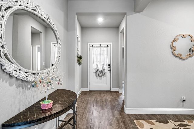 6239 E Fedora Avenue, Fresno, CA 93727