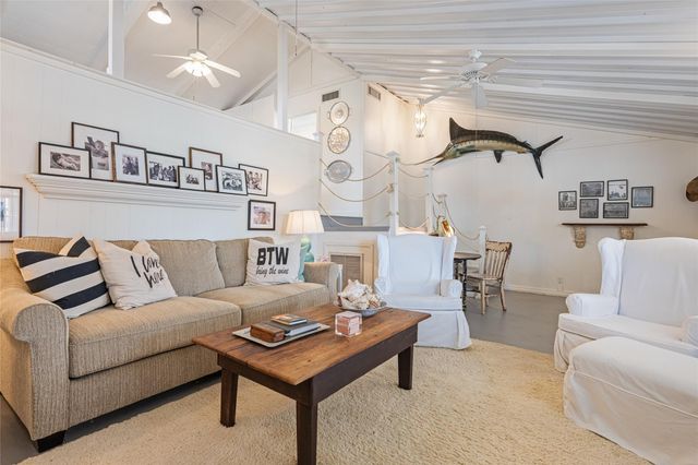 1247 Bay Street, Crystal Beach, TX 77650