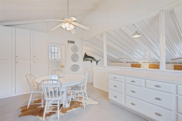 1247 Bay Street, Crystal Beach, TX 77650