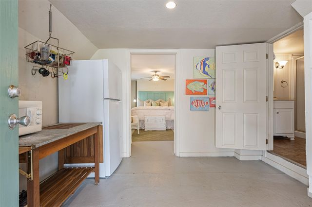 1247 Bay Street, Crystal Beach, TX 77650