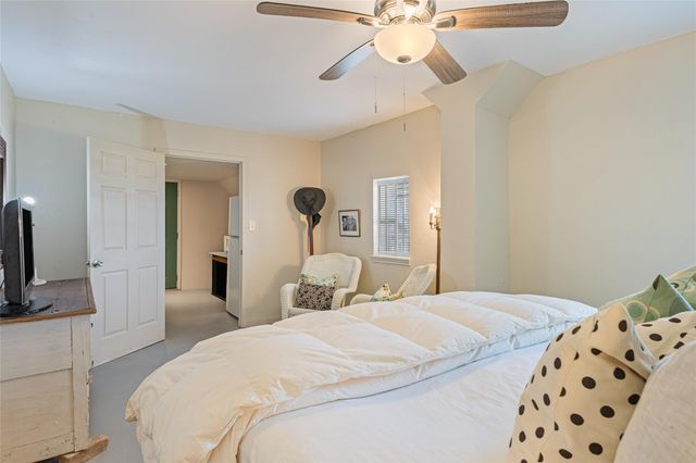 1247 Bay Street, Crystal Beach, TX 77650
