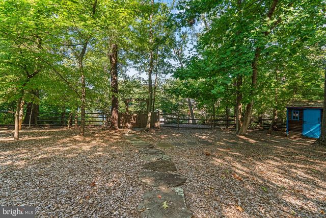 370 EAGLE HILL RD, Pasadena, MD 21122
