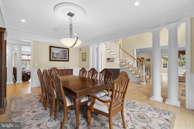 370 EAGLE HILL RD, Pasadena, MD 21122