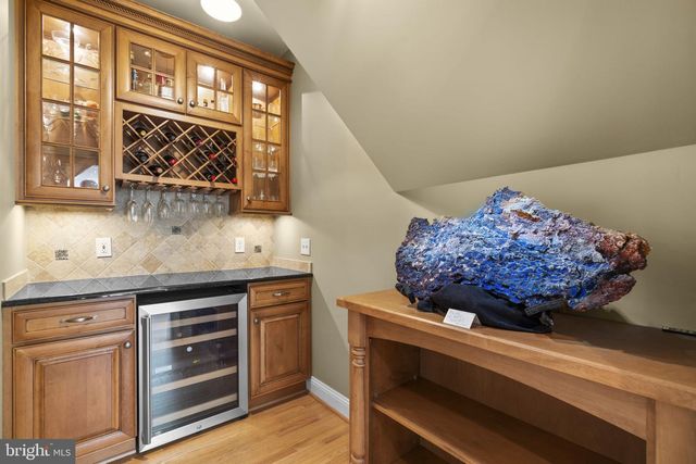 370 EAGLE HILL RD, Pasadena, MD 21122