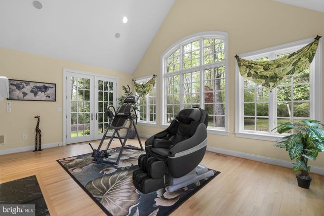 370 EAGLE HILL RD, Pasadena, MD 21122