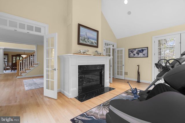 370 EAGLE HILL RD, Pasadena, MD 21122