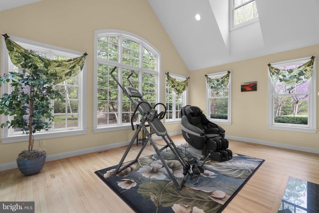 370 EAGLE HILL RD, Pasadena, MD 21122