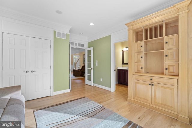 370 EAGLE HILL RD, Pasadena, MD 21122