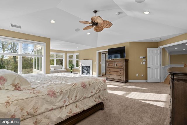 370 EAGLE HILL RD, Pasadena, MD 21122