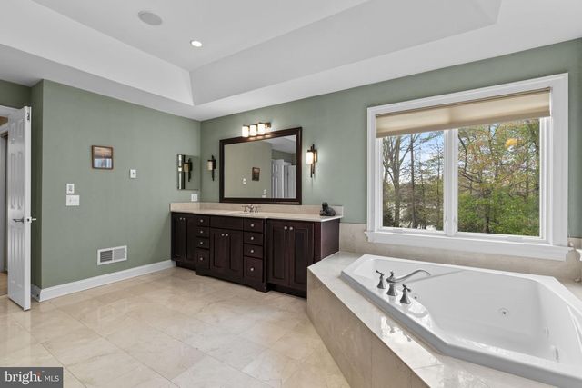 370 EAGLE HILL RD, Pasadena, MD 21122