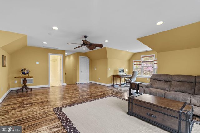 370 EAGLE HILL RD, Pasadena, MD 21122
