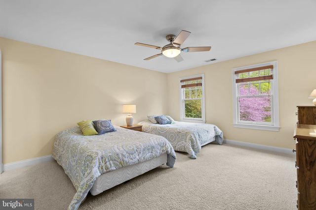 370 EAGLE HILL RD, Pasadena, MD 21122