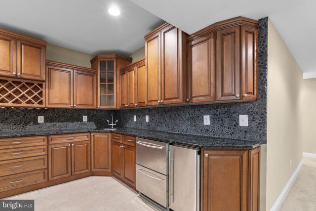 370 EAGLE HILL RD, Pasadena, MD 21122