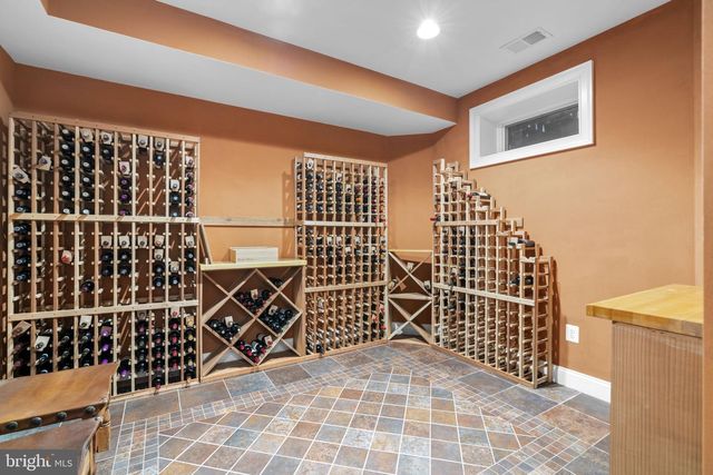 370 EAGLE HILL RD, Pasadena, MD 21122