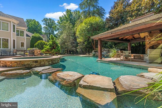 370 EAGLE HILL RD, Pasadena, MD 21122