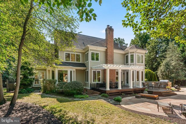 370 EAGLE HILL RD, Pasadena, MD 21122
