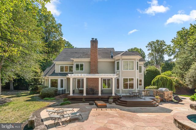 370 EAGLE HILL RD, Pasadena, MD 21122