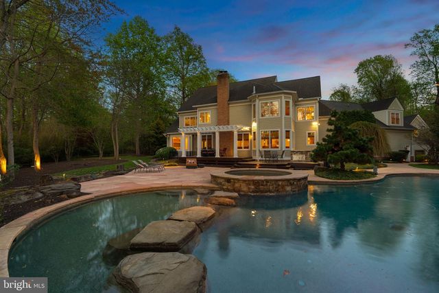 370 EAGLE HILL RD, Pasadena, MD 21122