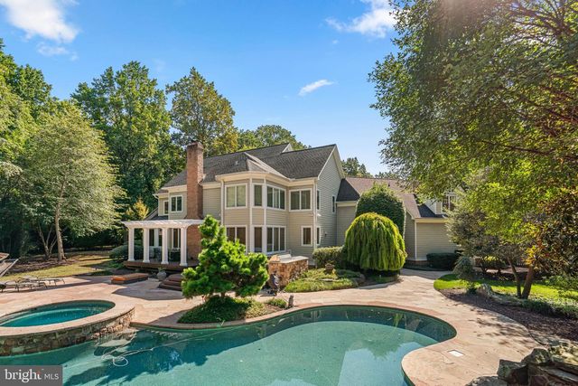 370 EAGLE HILL RD, Pasadena, MD 21122