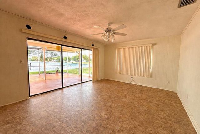 2000 NW 86th Terrace, Pembroke Pines, FL 33024