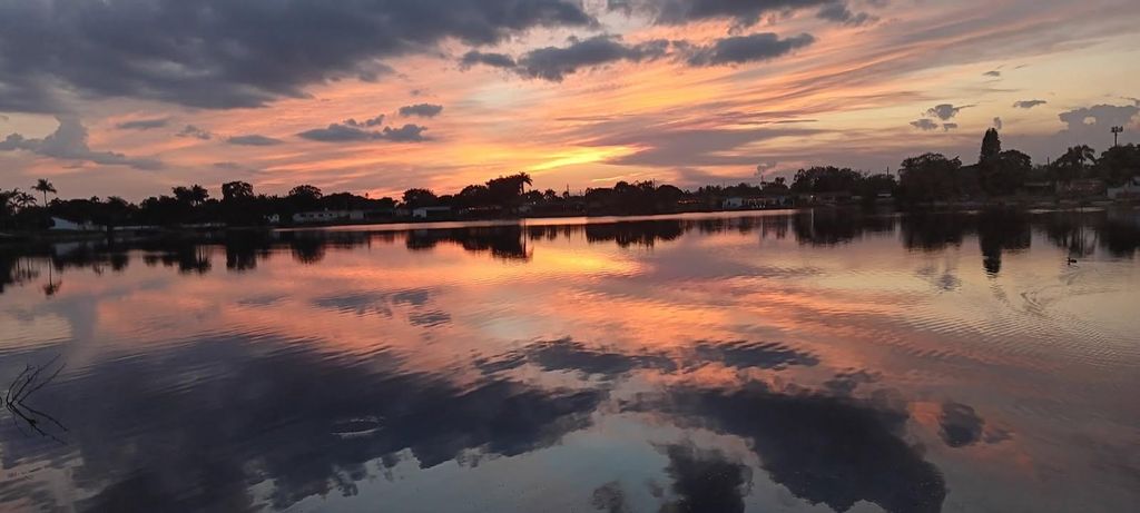 2000 NW 86th Terrace, Pembroke Pines, FL 33024