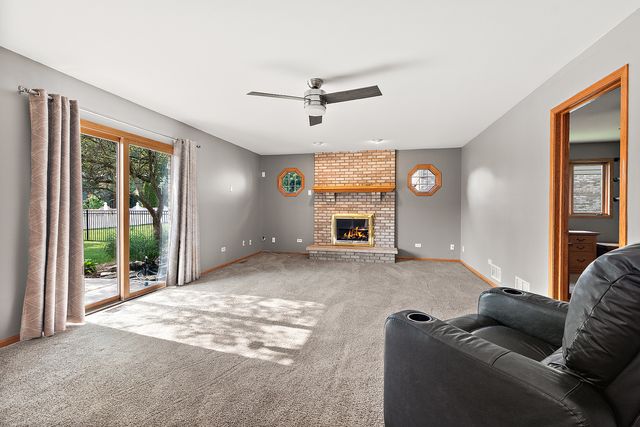 1028 Kylemore Court, Lockport, IL 60441