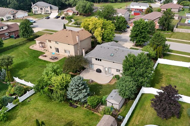 1028 Kylemore Court, Lockport, IL 60441