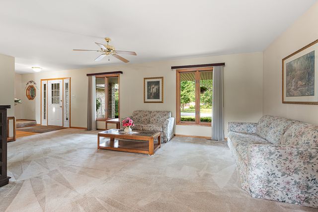 1028 Kylemore Court, Lockport, IL 60441