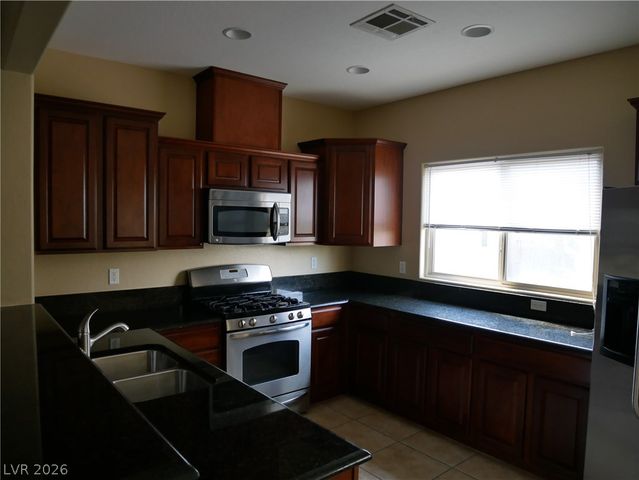 4650 Ranch House Road 106, North Las Vegas, NV 89031