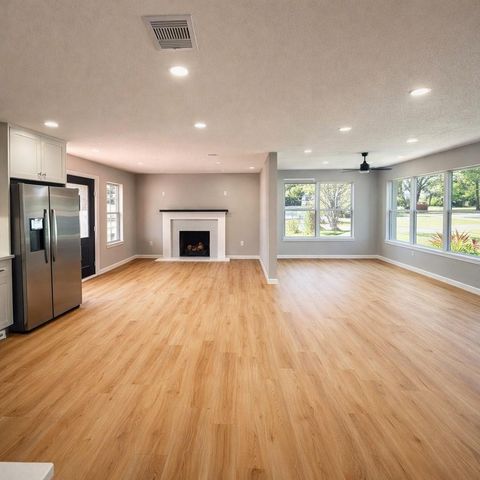 1716 Pecan Street, Bay City, TX 77414