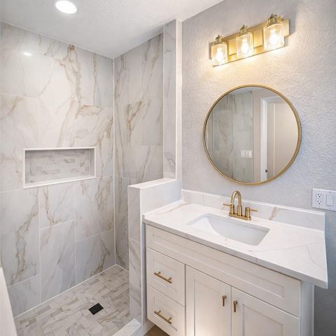 1716 Pecan Street, Bay City, TX 77414