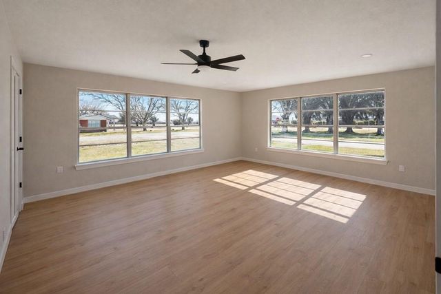 1716 Pecan Street, Bay City, TX 77414