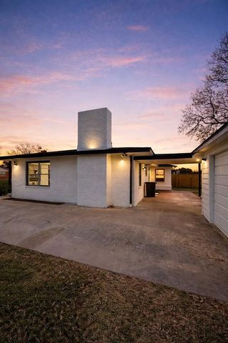 1716 Pecan Street, Bay City, TX 77414