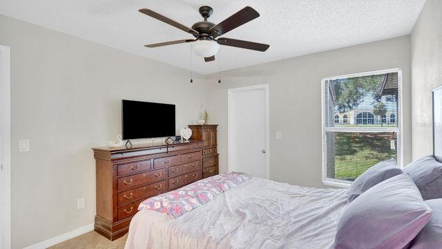 12 PINE ISLAND CIRCLE, Kissimmee, FL 34743