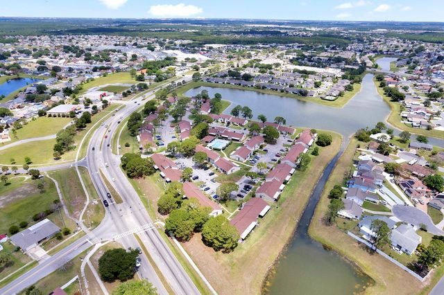 12 PINE ISLAND CIRCLE, Kissimmee, FL 34743