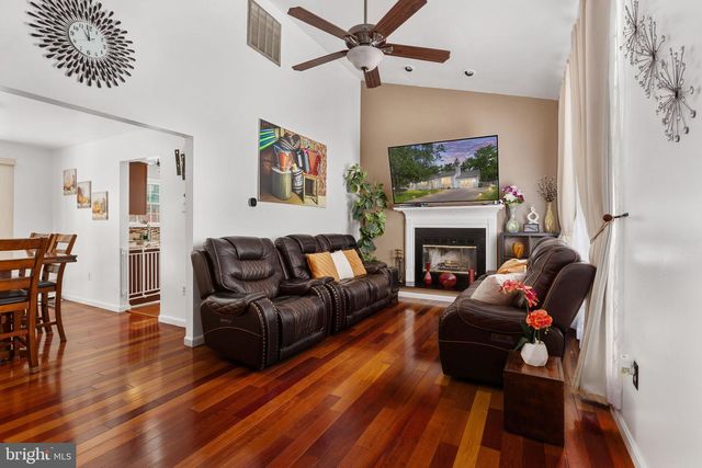 14 THORNBERRY LN, Stafford, VA 22556