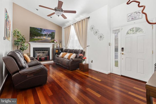 14 THORNBERRY LN, Stafford, VA 22556