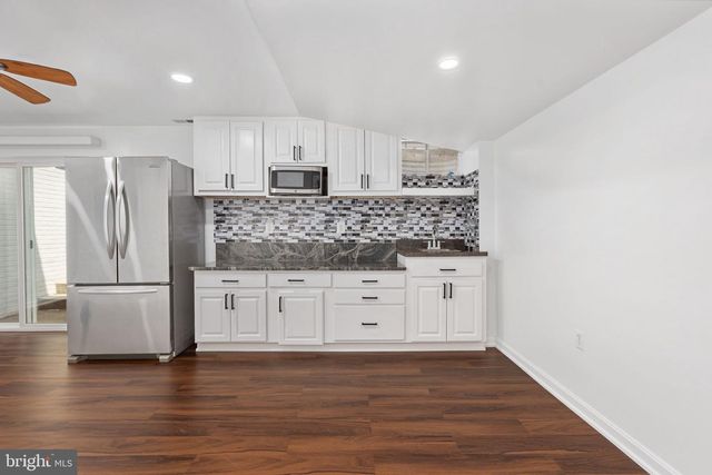 14 THORNBERRY LN, Stafford, VA 22556