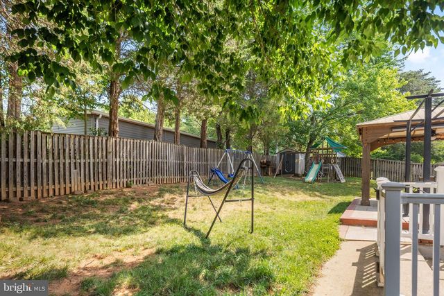 14 THORNBERRY LN, Stafford, VA 22556