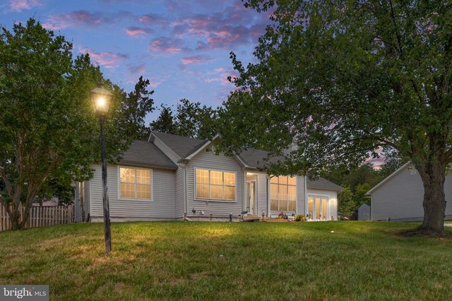 14 THORNBERRY LN, Stafford, VA 22556