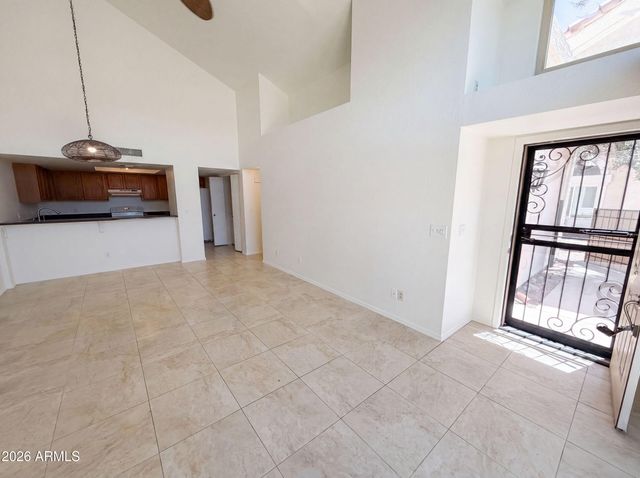 1111 W SUMMIT Place 28, Chandler, AZ 85224