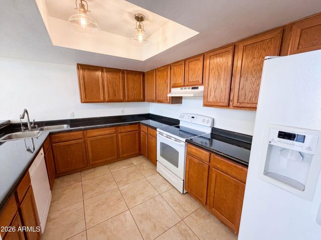 1111 W SUMMIT Place 28, Chandler, AZ 85224