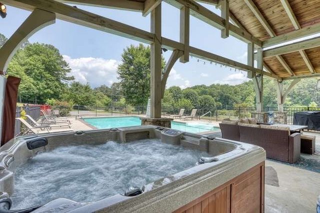 115 Dawsons Lane, Murphy, NC 28906