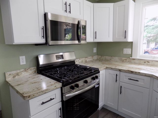 628 S 6th Street, Goshen, IN 46526