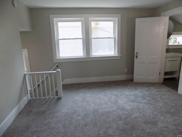 628 S 6th Street, Goshen, IN 46526